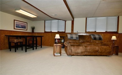 Super clean, immaculately maintained 3 bed, 2 bath split-level on Stones Throw Golf Course in Minnesota - for sale on GolfHomes.com, golf home, golf lot