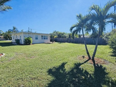 Owner financing available! No HOA. 2/1 CBS home in Port St on Club Med Sandpiper in Florida - for sale on GolfHomes.com, golf home, golf lot