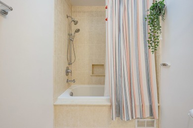Don't miss this exceptional bright and beautiful spaious on Old Orchard Country Club in Illinois - for sale on GolfHomes.com, golf home, golf lot