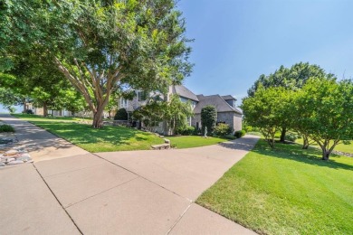 Traditional French Elegance in the hills of Dallas County!
This on Tangle Ridge Golf Club in Texas - for sale on GolfHomes.com, golf home, golf lot