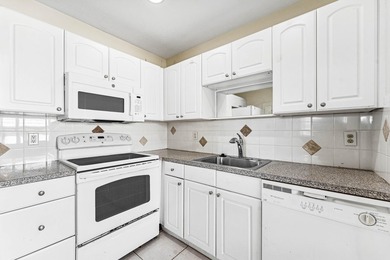 Well maintained condominium located in the desirable Flanders on Kings Point Golf -Flanders Way in Florida - for sale on GolfHomes.com, golf home, golf lot