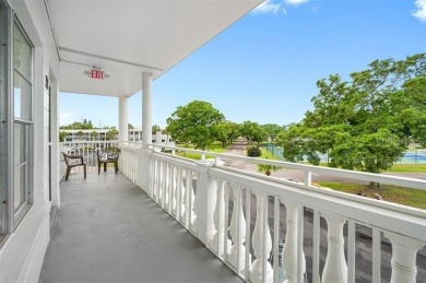 LIGHT AND BRIGHT! 3RD FLOOR, END UNIT WITH PRIME LOCATION! on On Top Of The World Golf Course in Florida - for sale on GolfHomes.com, golf home, golf lot