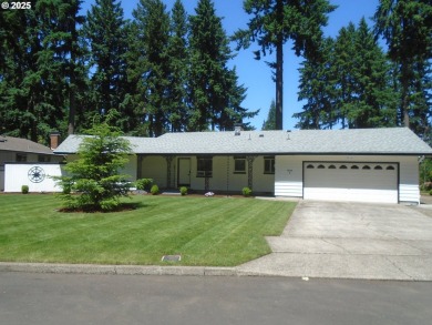 Mid-century modern ranch style home located on the 14th hole of on Club Green Meadows in Washington - for sale on GolfHomes.com, golf home, golf lot
