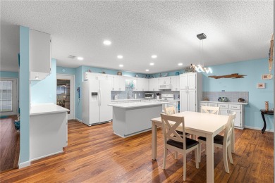 UPGRADED/RENOVATED END UNIT Bostonian Model Villa located next on On Top of the World Golf Course in Florida - for sale on GolfHomes.com, golf home, golf lot