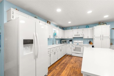 UPGRADED/RENOVATED END UNIT Bostonian Model Villa located next on On Top of the World Golf Course in Florida - for sale on GolfHomes.com, golf home, golf lot