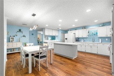 UPGRADED/RENOVATED END UNIT Bostonian Model Villa located next on On Top of the World Golf Course in Florida - for sale on GolfHomes.com, golf home, golf lot