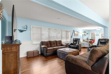 UPGRADED/RENOVATED END UNIT Bostonian Model Villa located next on On Top of the World Golf Course in Florida - for sale on GolfHomes.com, golf home, golf lot