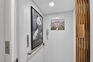 Lovely 2 bedroom, 2 bath residence with soaring vaulted ceilings on Indian Spring Golf and Country Club in Florida - for sale on GolfHomes.com, golf home, golf lot