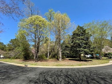 This spacious corner lot is located in the Hollies neighborhood on Bay Creek Golf Club in Virginia - for sale on GolfHomes.com, golf home, golf lot