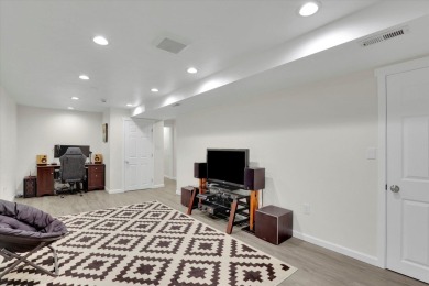 Gorgeous, fully remodeled home just moments from Esmeralda Golf on Esmeralda Golf Course in Washington - for sale on GolfHomes.com, golf home, golf lot