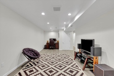 Gorgeous, fully remodeled home just moments from Esmeralda Golf on Esmeralda Golf Course in Washington - for sale on GolfHomes.com, golf home, golf lot