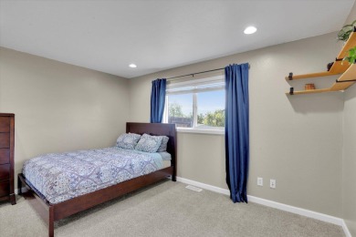 Gorgeous, fully remodeled home just moments from Esmeralda Golf on Esmeralda Golf Course in Washington - for sale on GolfHomes.com, golf home, golf lot