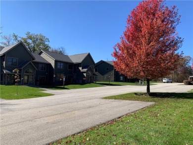 Stunning 3 bedroom condo in prime location!  Experience the on Hidden Valley Golf Club in Pennsylvania - for sale on GolfHomes.com, golf home, golf lot