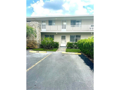 This open and bright 2 bedroom, 2 full bath condo is close to on Lehigh Resort Club in Florida - for sale on GolfHomes.com, golf home, golf lot