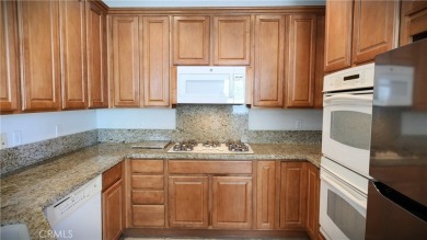 Move in ready! All new carpeting, all new paint! 2 Bedroom plus on Shadow Hills Golf Club in California - for sale on GolfHomes.com, golf home, golf lot