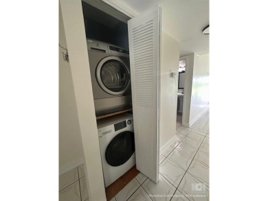 This amazing, spotless, warm, private and super well-located on Colony West Country Club in Florida - for sale on GolfHomes.com, golf home, golf lot