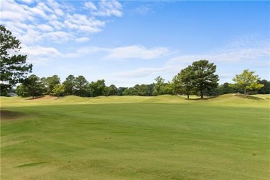 Golf Course Living in Kiln Creek! Move-in ready and all on one on Kiln Creek Golf and Country Club in Virginia - for sale on GolfHomes.com, golf home, golf lot
