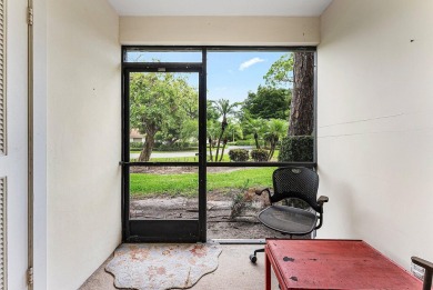 Great location in Kittiwake, just steps away from all club on Quail Ridge Golf Course and Country Club in Florida - for sale on GolfHomes.com, golf home, golf lot