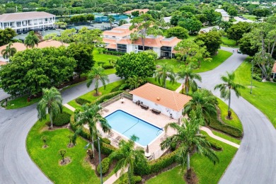 Great location in Kittiwake, just steps away from all club on Quail Ridge Golf Course and Country Club in Florida - for sale on GolfHomes.com, golf home, golf lot