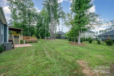 Well maintained ranch with split bedroom floor plan in the on Red Bridge Golf and Country Club in North Carolina - for sale on GolfHomes.com, golf home, golf lot