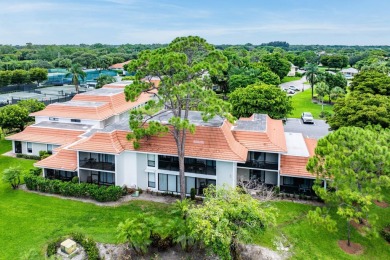 Great location in Kittiwake, just steps away from all club on Quail Ridge Golf Course and Country Club in Florida - for sale on GolfHomes.com, golf home, golf lot