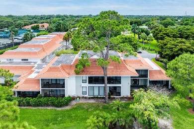 Great location in Kittiwake, just steps away from all club on Quail Ridge Golf Course and Country Club in Florida - for sale on GolfHomes.com, golf home, golf lot