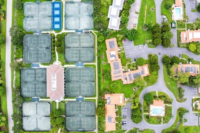 Great location in Kittiwake, just steps away from all club on Quail Ridge Golf Course and Country Club in Florida - for sale on GolfHomes.com, golf home, golf lot