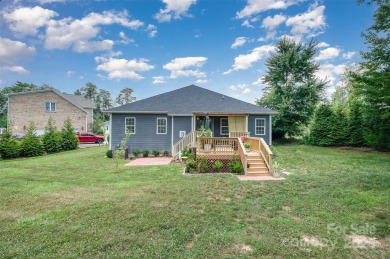Well maintained ranch with split bedroom floor plan in the on Red Bridge Golf and Country Club in North Carolina - for sale on GolfHomes.com, golf home, golf lot