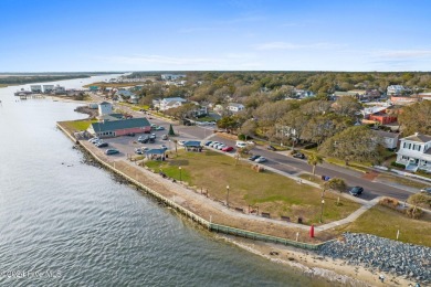 Looking for the perfect low-maintenance coastal retreat? This on South Harbour Golf Links in North Carolina - for sale on GolfHomes.com, golf home, golf lot