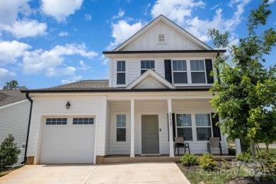Welcome to this immaculately maintained three-bedroom on Edgewater Golf Club in South Carolina - for sale on GolfHomes.com, golf home, golf lot