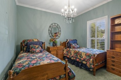 Charming Garden Home with Golf Course & Lake Views.  
Enjoy on Mount Pleasant Country Club in Texas - for sale on GolfHomes.com, golf home, golf lot