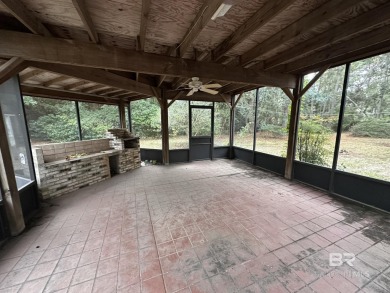 Spacious Gulf Shores Classic with Endless Potential! Discover on The Golf Club of the Wharf in Alabama - for sale on GolfHomes.com, golf home, golf lot