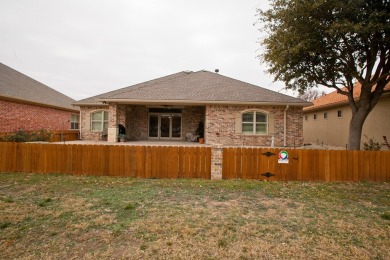 Welcome to this exquisite luxurious patio home situated on the on Bentwood Country Club in Texas - for sale on GolfHomes.com, golf home, golf lot