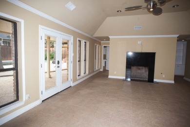 This home is waiting for the perfect family who loves to on Bentwood Country Club in Texas - for sale on GolfHomes.com, golf home, golf lot