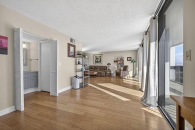 BEAUTIFUL OPEN 2/2, CORNER UNIT WITH VIEW GOLF AND CITY IN A on The President Country Club in Florida - for sale on GolfHomes.com, golf home, golf lot