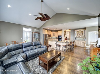 Open and airy 3 bedroom 2 1/2 bath Dunbar model patio home in on Battleground Country Club in New Jersey - for sale on GolfHomes.com, golf home, golf lot