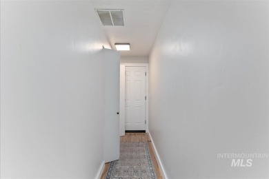 Don't miss this recently renovated, single-story beauty located on Lakeview Golf Club in Idaho - for sale on GolfHomes.com, golf home, golf lot