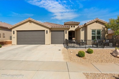 This stunning 4-bedroom, 3-bath 2099 s.f. SunRiver home combines on Sunriver Golf Club in Utah - for sale on GolfHomes.com, golf home, golf lot