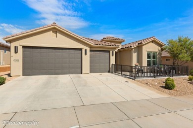 This stunning 4-bedroom, 3-bath 2099 s.f. SunRiver home combines on Sunriver Golf Club in Utah - for sale on GolfHomes.com, golf home, golf lot