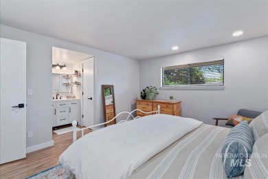 Don't miss this recently renovated, single-story beauty located on Lakeview Golf Club in Idaho - for sale on GolfHomes.com, golf home, golf lot