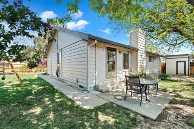 Don't miss this recently renovated, single-story beauty located on Lakeview Golf Club in Idaho - for sale on GolfHomes.com, golf home, golf lot