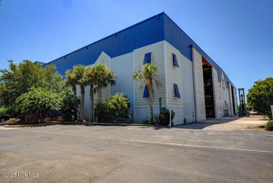 Beautifully renovated ground floor unit with fairway views of on Members Club At St. James Plantation in North Carolina - for sale on GolfHomes.com, golf home, golf lot