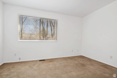 Sunny & bright townhome * Convenient location to downtown on Jordan River Par-3 in Utah - for sale on GolfHomes.com, golf home, golf lot