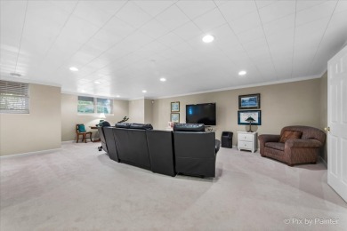 ***Privacy and Luxury at 4 Point O Woods Court in the Boulder on Boulder Ridge Country Club in Illinois - for sale on GolfHomes.com, golf home, golf lot