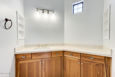 Fantastic town home in Troon.  This is the perfect layout with 3 on Troon North Golf Club  in Arizona - for sale on GolfHomes.com, golf home, golf lot