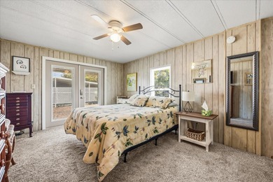 This light bright 2 bedroom 2 bath home is well maintained. Open on Zellwood Station Country Club in Florida - for sale on GolfHomes.com, golf home, golf lot