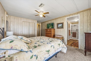 This light bright 2 bedroom 2 bath home is well maintained. Open on Zellwood Station Country Club in Florida - for sale on GolfHomes.com, golf home, golf lot