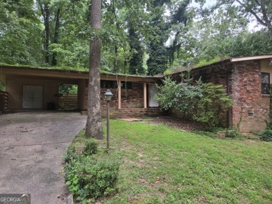 Great Southeast Atlanta Location near Brownsmill Golf Course on Browns Mill Golf Course in Georgia - for sale on GolfHomes.com, golf home, golf lot