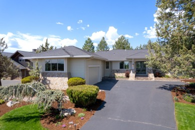 This gorgeous Eagle Crest home has it all! Located on the 11th on Eagle Crest Golf Resort - Ridge Course in Oregon - for sale on GolfHomes.com, golf home, golf lot