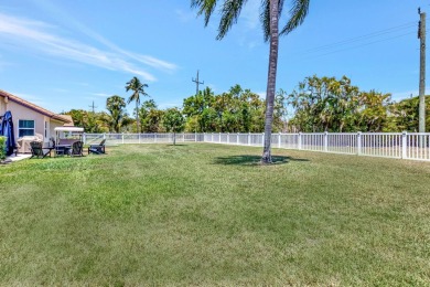 Spacious and well-maintained 3BD/2BA villa in the desirable on Aberdeen Golf and Country Club in Florida - for sale on GolfHomes.com, golf home, golf lot